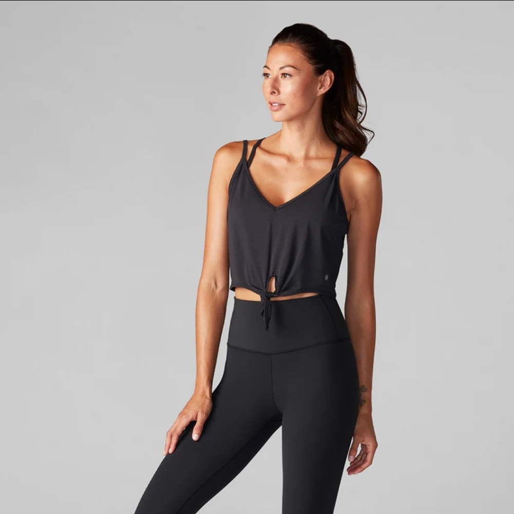 Crop workout tank